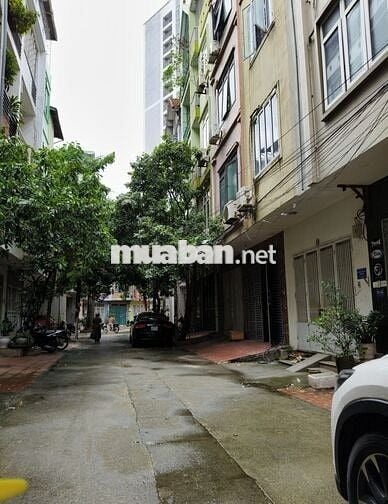 LIỀN KỀ TRUNG VĂN  PHÙNG KHOANG  LÔ GÓC 68M*5T PHÂN LÔ Ô TÔ TRÁNH