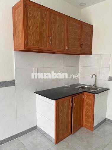 Nhà ở trệt 1 lầu 725tr, DT 4x7 2 phòng ngủ 2 toilet ngay chợ Mỹ Hạnh