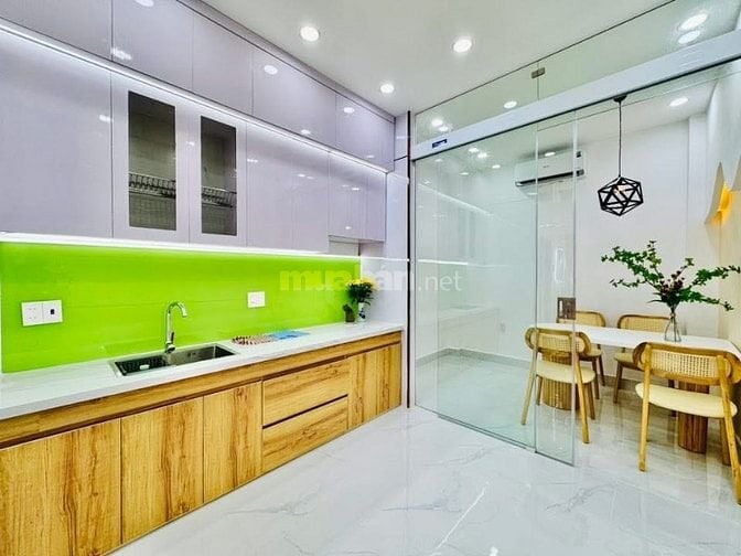 Nhà 1 lầu tuyệt đẹp Cao cấp hẻm xe hơi 1 trục cách MT Quang Trung 40