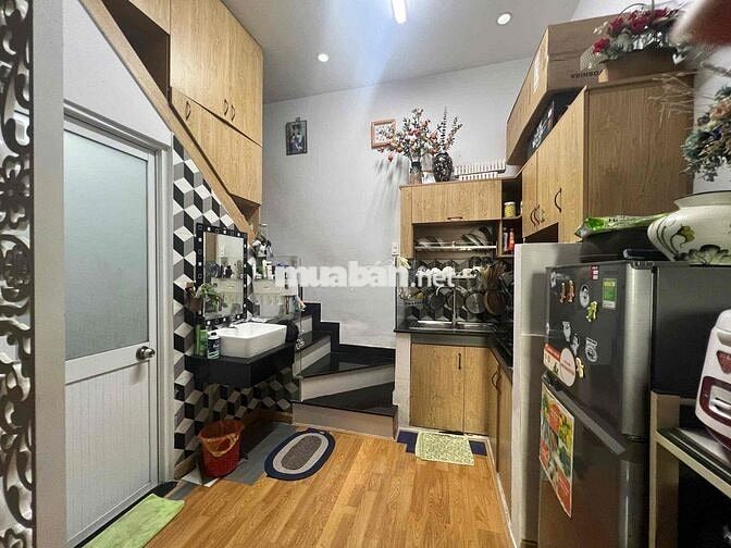 Bán nhà hẻm 1/ Nguyễn Quý Anh 30m2 1 lầu