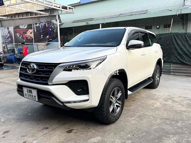 Toyota Fortuner 2022 2.4L 4x2 MT - 80000 km
