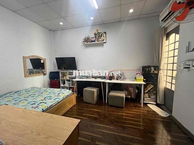 Bán nhà hẻm 1/ Nguyễn Quý Anh 30m2 1 lầu