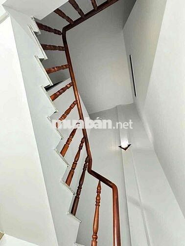 NHÀ ĐẸP BÌNH TÂN UY TÍN , hẻm ngoài 5m , trước nhà 4,5m