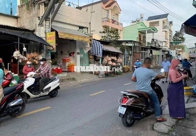 BÁN GẤP!!! NHÀ 1 TRỆT 1 LẦU 50M2 GIÁ 1 TỶ 1 Ở TÂN KIÊN, BÌNH CHÁNH
