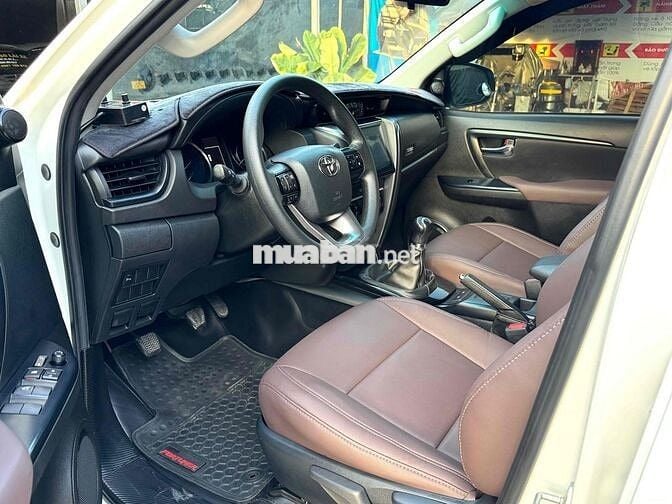Toyota Fortuner 2022 2.4L 4x2 MT - 80000 km