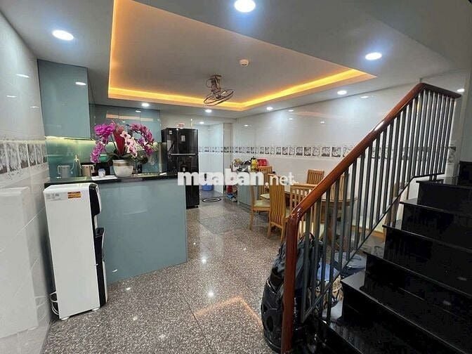Hẻm xe hơi ,Bùi Thị Xuân. Q10. DT:6,2x15m.nở hậu 6,5m. 3T.Giá 23,5 tỷ