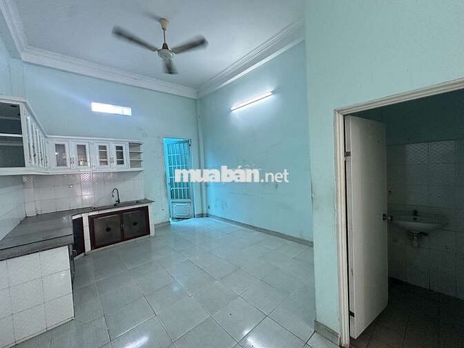 Hẻm xe tải tránh - Lâm Thị Hố - Gần chợ Hạt Điều - 72m2 - Giá 5 tỷ