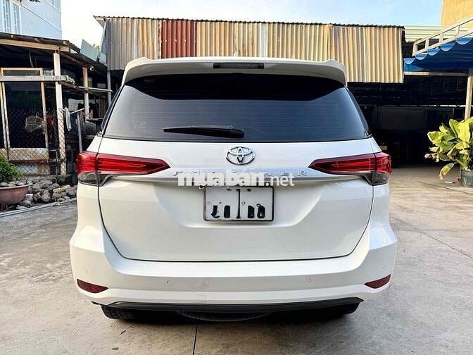 Toyota Fortuner 2022 2.4L 4x2 MT - 80000 km