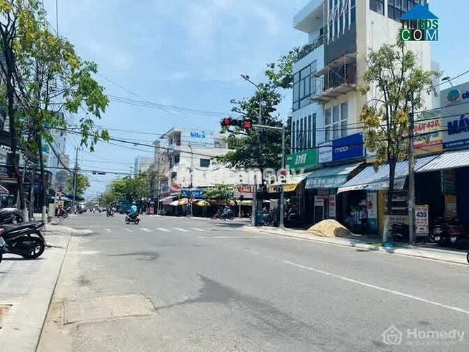 Bán lô đất sụp hầm mặt tiền đường Núi Thành, Đà Nẵng.