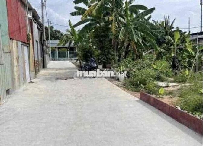 Bán ngộp đất dt 67,5m2 giá 835tr Hóc Môn