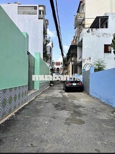 Bán nhà, hẻm xe hơi, DT 5 x 17m, xây 4 tầng, 7.2 tỷ, đường Phạm Vă