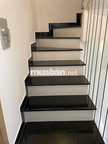 VIP TRUNG TÂM PHÚ NHUẬN SÁT MẶT TIỀN 4TẦNG DTSD 90M2  CHỈ 6,59TỶ TL
