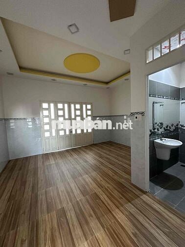 Nhà HXH 6m Trần Thái Tông, 3 lầu, 5PN, 5WC. Có dòng tiền cho thuê cao