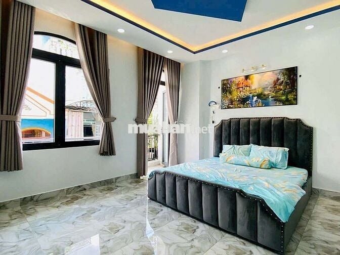 HẺM XE HƠI ĐỔ CỬA THÔNG- NGANG CHUẨN - NHỈNH 6 TỎI - DỌN VÀO Ở NGAY