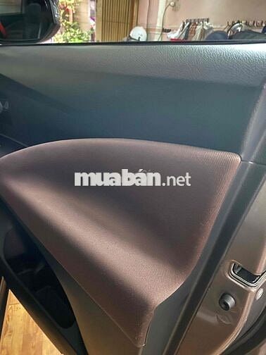 Xe nhà ít sử chạy còn mới 1chủ ko chạy dv hay taxi
