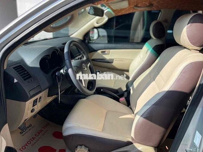 Toyota Fortuner 2015 2.5G 4x2 - bảo hành Toyota