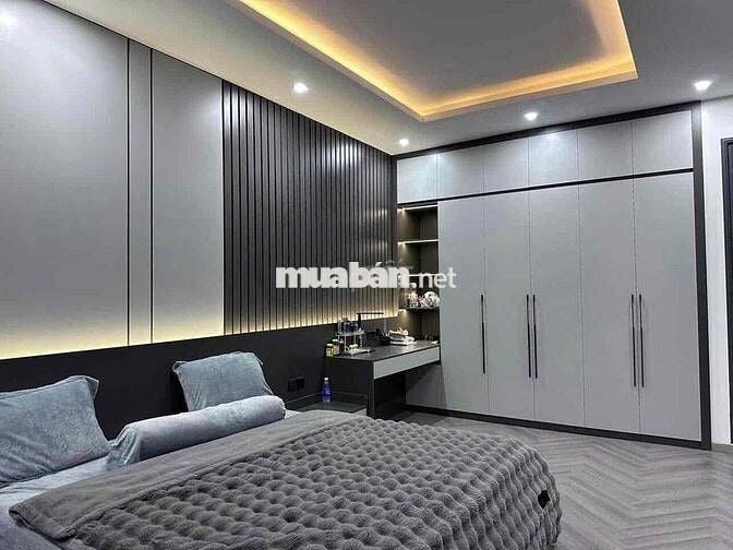 CẦN BÁN GẤP NHÀ NGAY CHỢ BÌNH CHÁNH , GIÁ 870 TRIỆU -SHR