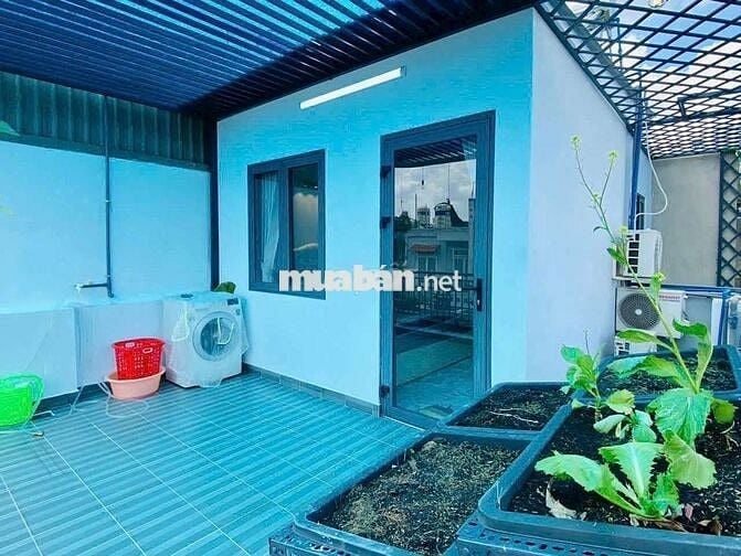HẺM XE HƠI ĐỔ CỬA THÔNG- NGANG CHUẨN - NHỈNH 6 TỎI - DỌN VÀO Ở NGAY