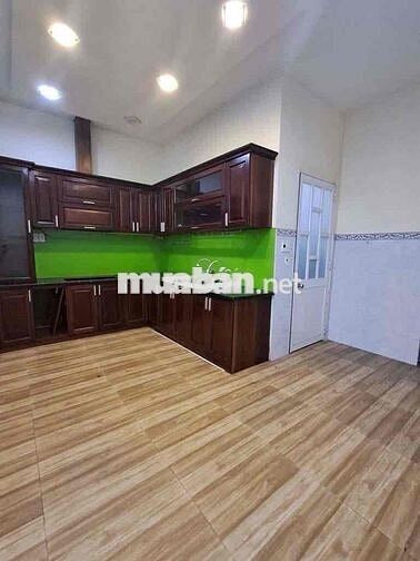 Nhà HXH 6m Trần Thái Tông, 3 lầu, 5PN, 5WC. Có dòng tiền cho thuê cao