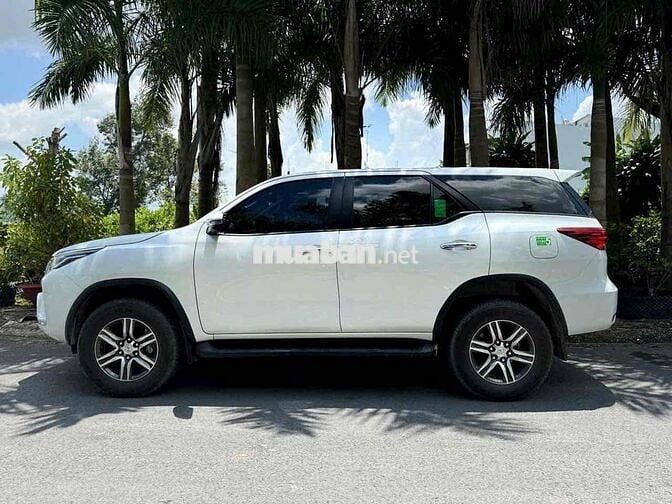 Toyota Fortuner 2024 2.4 AT 4x2 - 17.000 km