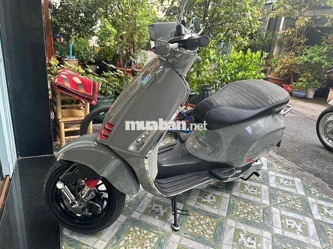 Cần Bán Chiếc Vespa Đi Ít Năm