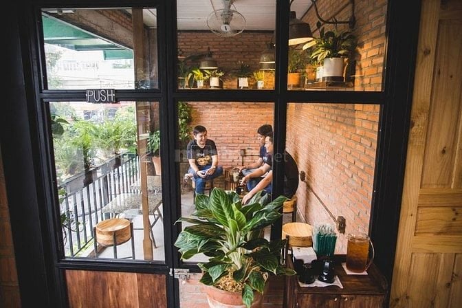 Cho Thuê Mặt tiền kinh doanh ngang 9m(45m2) 250a Nguyễn Hồng Đào QuậnT