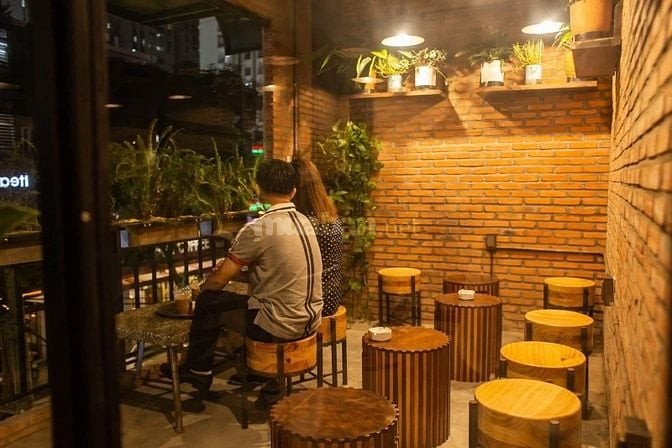 Cho Thuê Mặt tiền kinh doanh ngang 9m(45m2) 250a Nguyễn Hồng Đào QuậnT