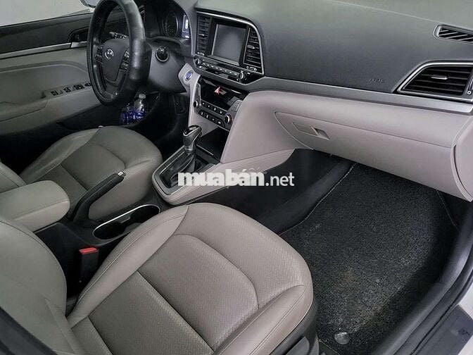 Elantra 2.0 . Máy và Sơn zin 100% Bán or gl xe nhỏ