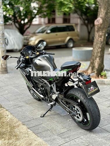 Kawasaki Zx25r model 2023 TFT