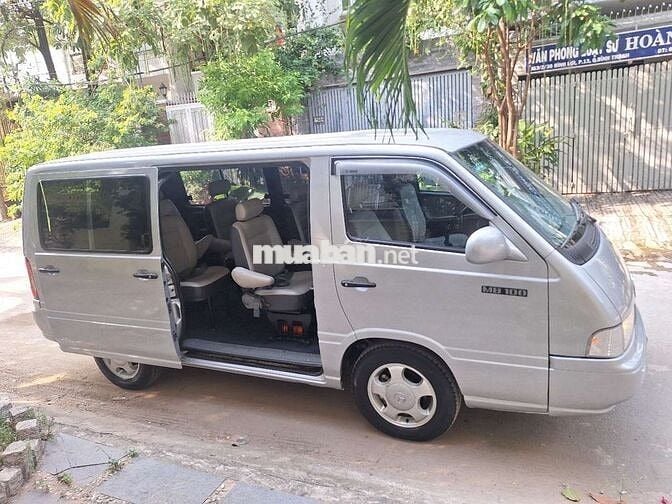 Mercedes MB100 san xuat 2003 khong nien han