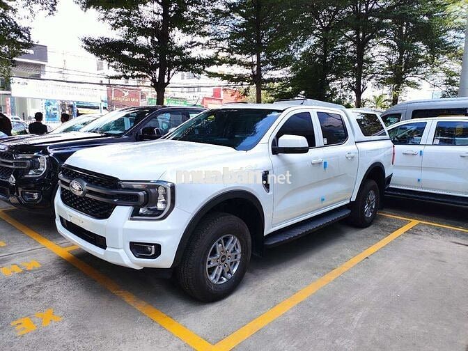 BÁN TẢI FORD RANGER. TRẢ TRUỚC HƠN 200TR LÀ CÓ XE.