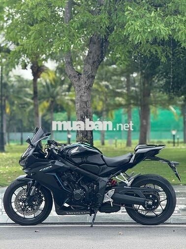Honda CBR650R model 2023