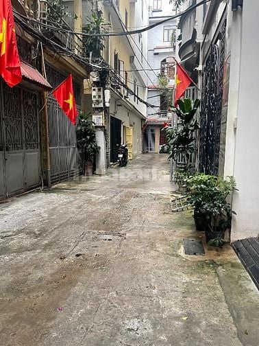 BÁN GẤP -NHÀ PHÂN LÔ - NGÕ 3 PHỐ THÁI HÀ - ĐỐNG ĐA - HÀ NỘI 