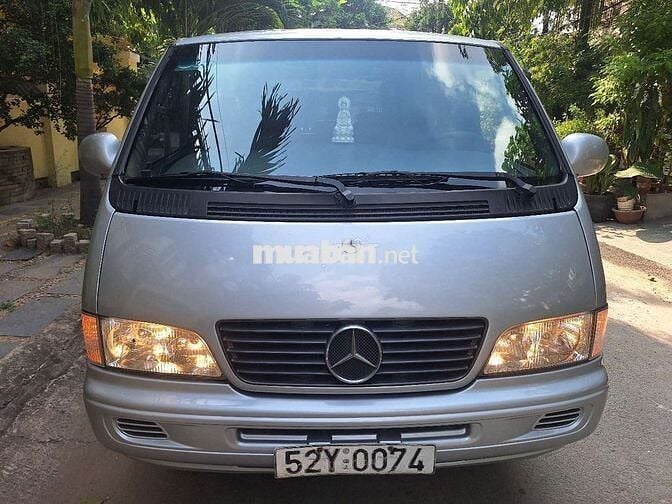 Mercedes MB100 san xuat 2003 khong nien han