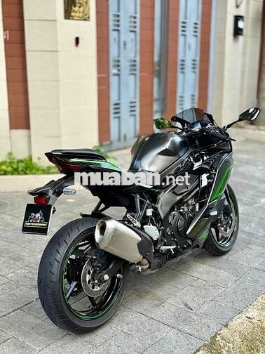 Kawasaki Zx25r model 2023 TFT