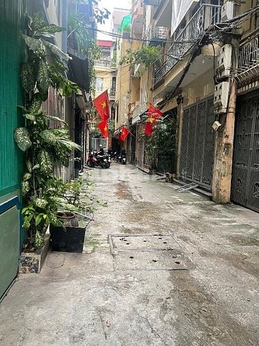 BÁN GẤP -NHÀ PHÂN LÔ - NGÕ 3 PHỐ THÁI HÀ - ĐỐNG ĐA - HÀ NỘI 