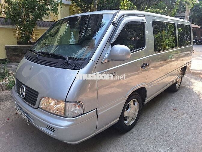 Mercedes MB100 san xuat 2003 khong nien han