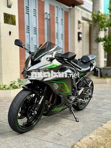 Kawasaki Zx25r model 2023 TFT
