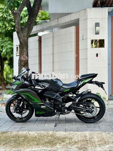 Kawasaki Zx25r model 2023 TFT