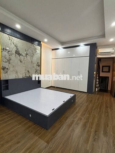 GĐ bán nhà phố TRUNG PHỤNG,XÃ ĐÀN 29m2 5T 60m ra phố giÁ hơn 5 Tỷ.