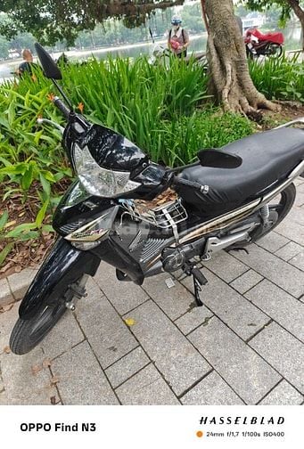 Bán xe máy Future 125cm3 đời 2009, màu đen- xám-bạc