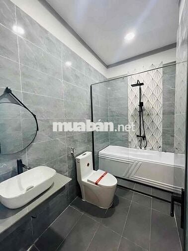 BÁN NHÀ 3 LẦU 80m2 NGAY KCN VSIP 3 ,TP TÂN UYÊN