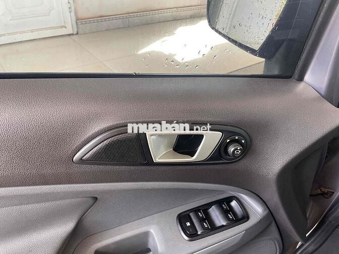 Ford EcoSport 2016 1.5L Titanium AT - 102000 km