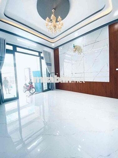 NHÀ ĐẸP GẦN UỶ BAN P5 cũ, Vừa ở kinh doanh thuận tiện