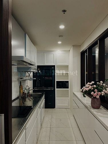 Căn hộ 3PN, 2VS, 120m2 tại Hà Nội Aqua Central, full nội thất