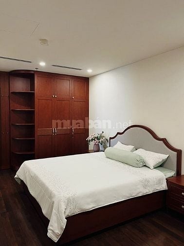 Căn hộ 3PN, 2VS, 120m2 tại Hà Nội Aqua Central, full nội thất