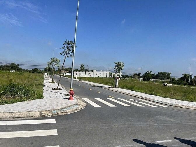 Bán đất nền khu đô thị mặt tiền ĐT 741 gần VSIP 2, 995 triệu, 80m2