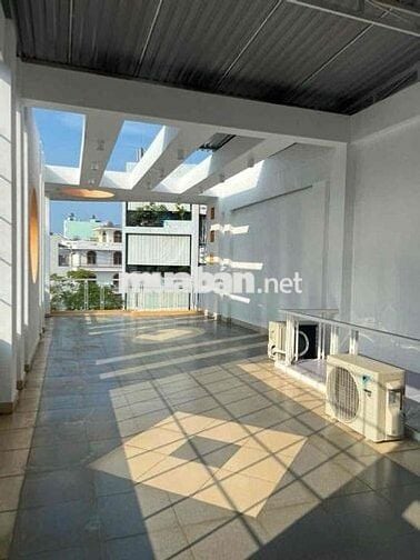 Cần bán căn nhà 3 tầng - Mặt tiền đường Dã Tượng