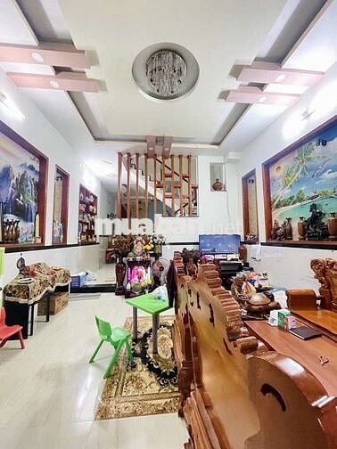 NHÀ MẶT TIỀN 15 M - Có LỀ  - GIÁ CHỈ Bằng Nhà nhỏ quận Tân Bình