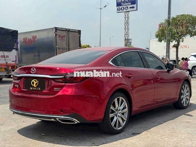 MAZDA 6  Signature Premium 2.5 AT - 13000 km